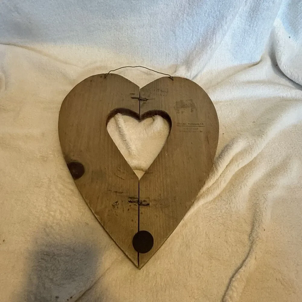 Primitive Wood Welcome Friends Fall Hanging Heart Sign Floral Pumpkin Cottagecor